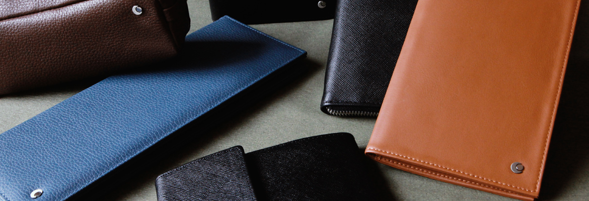 small leather goods from Noreve